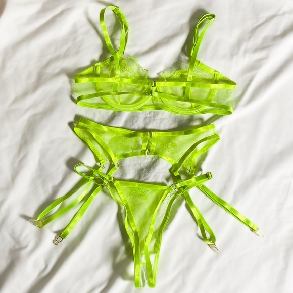 SHEIN Neon Lime Embroidered Mesh Underwire Garter Lingerie Set - Picture 4 of 7